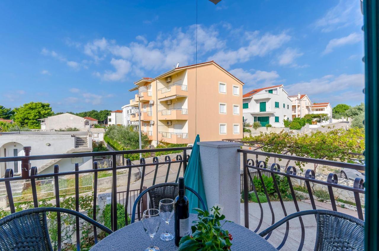 Apartments Mate Τρογκίρ Εξωτερικό φωτογραφία
