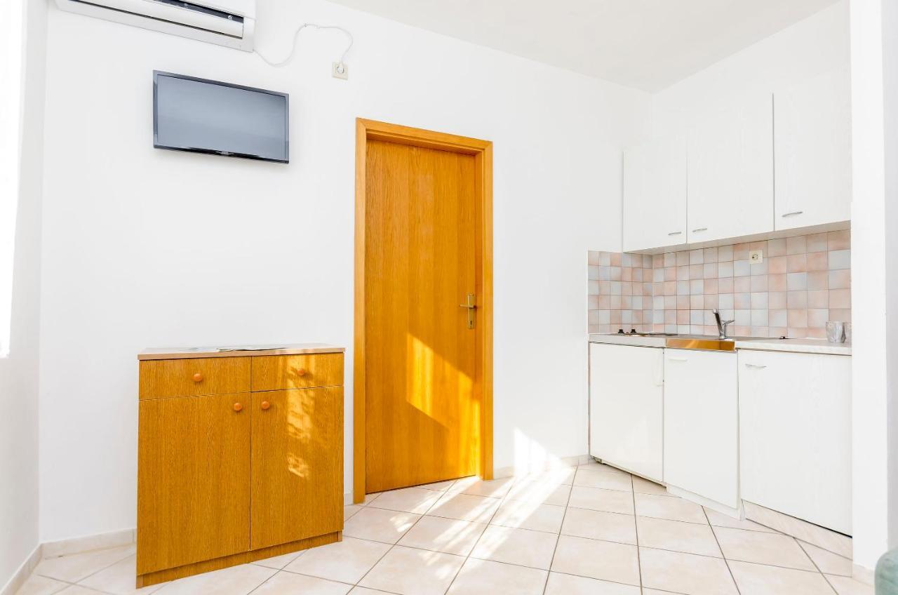 Apartments Mate Τρογκίρ Εξωτερικό φωτογραφία