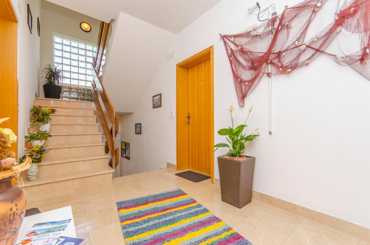 Apartments Mate Τρογκίρ Εξωτερικό φωτογραφία