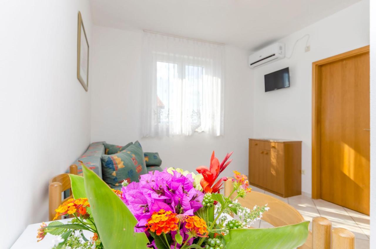Apartments Mate Τρογκίρ Εξωτερικό φωτογραφία