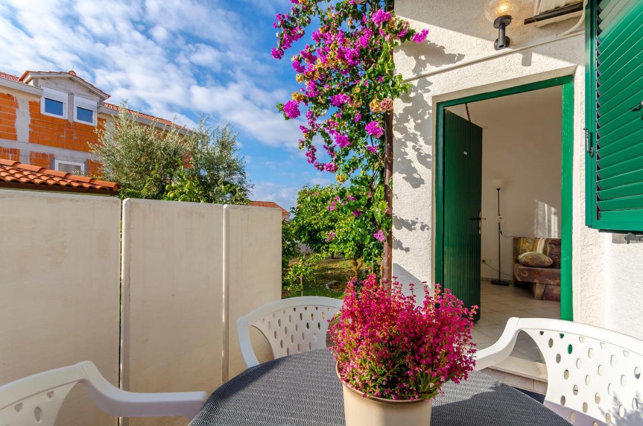 Apartments Mate Τρογκίρ Εξωτερικό φωτογραφία